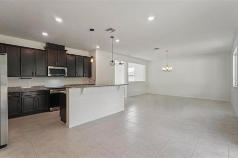 Villa ou maison à vendre à Clermont, Floride: 4 chambres, 254.83 m2 № 2285170 - photo 8