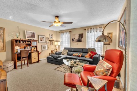 Townhouse in Plantation, Florida 2 bedrooms, 175.68 sq.m. № 2083114 - photo 21