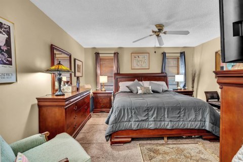 Townhouse in Plantation, Florida 2 bedrooms, 175.68 sq.m. № 2083114 - photo 29