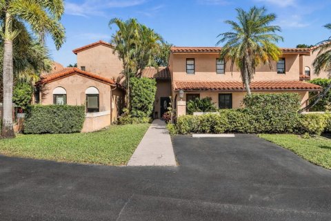 Townhouse in Plantation, Florida 2 bedrooms, 175.68 sq.m. № 2083114 - photo 3