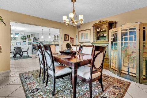 Townhouse in Plantation, Florida 2 bedrooms, 175.68 sq.m. № 2083114 - photo 18