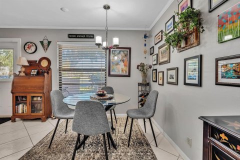 Townhouse in Plantation, Florida 2 bedrooms, 175.68 sq.m. № 2083114 - photo 17