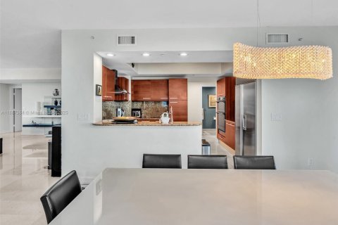 Copropriété à louer à Hollywood, Floride: 3 chambres, 243.68 m2 № 1933030 - photo 15