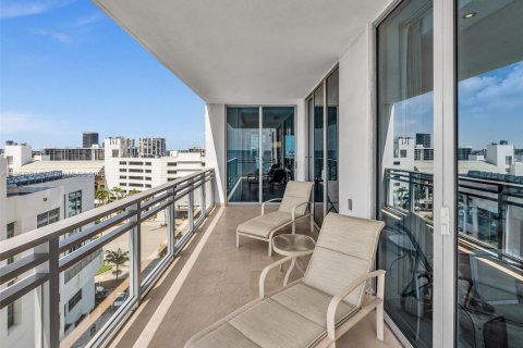 Condo in Hollywood, Florida, 3 bedrooms  № 1933030 - photo 22