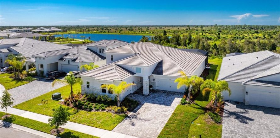 Casa en Venice, Florida 4 dormitorios, 348.66 m2 № 2345719