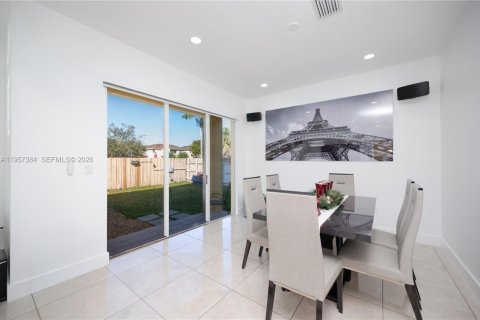 Villa ou maison à vendre à Homestead, Floride: 4 chambres, 208.38 m2 № 2011326 - photo 9