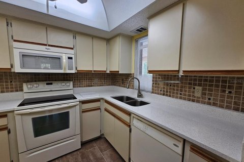 Снять в аренду кондоминиум в Порт-Шарлотт, Флорида 2 спальни, 77.85м2, № 1888547 - фото 5