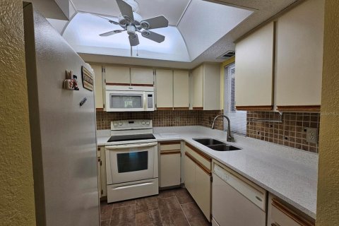 Снять в аренду кондоминиум в Порт-Шарлотт, Флорида 2 спальни, 77.85м2, № 1888547 - фото 4