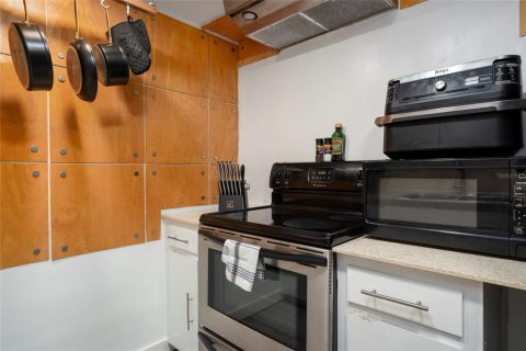 Condominio en venta en Saint Petersburg, Florida, 1 dormitorio, 56.21 m2 № 1837481 - foto 10