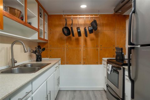 Condominio en venta en Saint Petersburg, Florida, 1 dormitorio, 56.21 m2 № 1837481 - foto 9