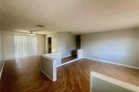 Casa en alquiler en Winter Haven, Florida, 3 dormitorios, 142.7 m2 № 1907256 - foto 4