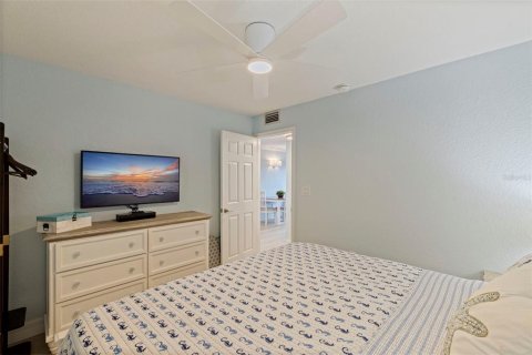 Copropriété à vendre à Treasure Island, Floride: 2 chambres, 72.84 m2 № 2402975 - photo 15