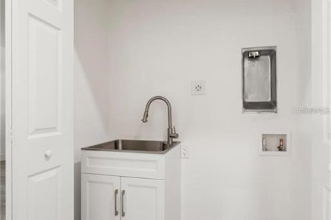 Villa ou maison à louer à Clermont, Floride: 3 chambres, 131.27 m2 № 2381169 - photo 13