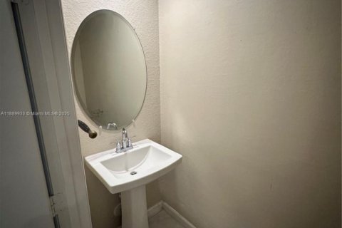 Купить таунхаус в Майами-Гарденс, Флорида 3 спальни, 133.97м2, № 2015392 - фото 8