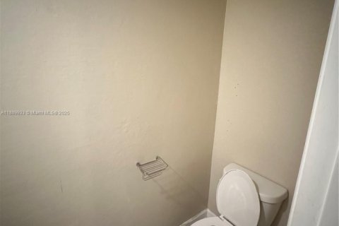 Купить таунхаус в Майами-Гарденс, Флорида 3 спальни, 133.97м2, № 2015392 - фото 9