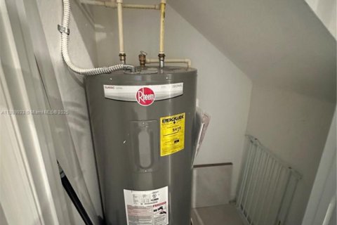 Купить таунхаус в Майами-Гарденс, Флорида 3 спальни, 133.97м2, № 2015392 - фото 5