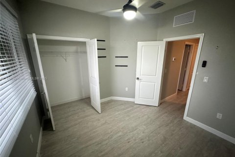 Купить таунхаус в Майами-Гарденс, Флорида 3 спальни, 133.97м2, № 2015392 - фото 29