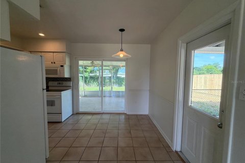 Villa ou maison à vendre à Brandon, Floride: 3 chambres, 84.73 m2 № 2397085 - photo 27