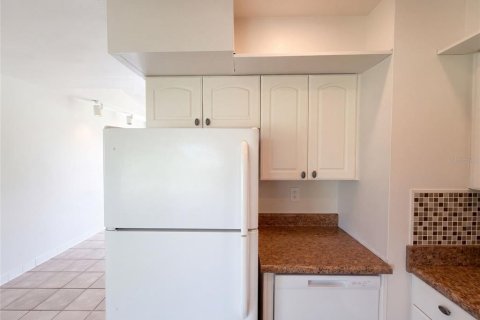 Villa ou maison à vendre à Brandon, Floride: 3 chambres, 84.73 m2 № 2397085 - photo 7