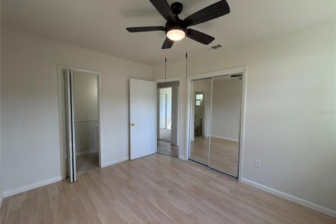 Villa ou maison à vendre à Brandon, Floride: 3 chambres, 84.73 m2 № 2397085 - photo 4