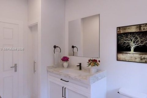 Casa en venta en Fort Lauderdale, Florida, 4 dormitorios № 2029261 - foto 29