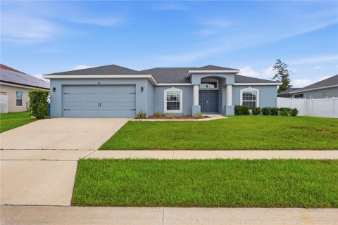 Casa en Davenport, Florida 4 dormitorios, 172.71 m2 № 2302365