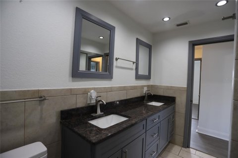 Villa ou maison à vendre à Seminole, Floride: 2 chambres, 97.73 m2 № 2273339 - photo 16