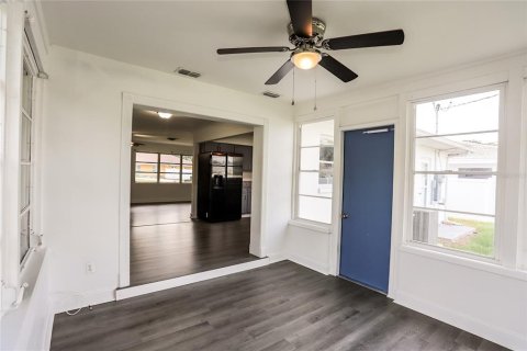 Villa ou maison à vendre à Seminole, Floride: 2 chambres, 97.73 m2 № 2273339 - photo 13