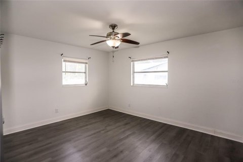 Villa ou maison à vendre à Seminole, Floride: 2 chambres, 97.73 m2 № 2273339 - photo 19