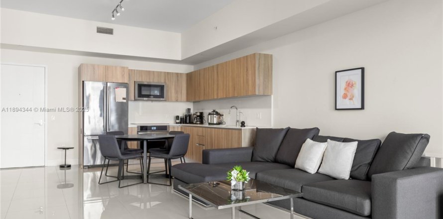 Кондоминиум с 1 спальней в Авентура, Флорида № 1949975