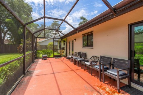 House in Wellington, Florida 4 bedrooms, 169.92 sq.m. № 2269901 - photo 30
