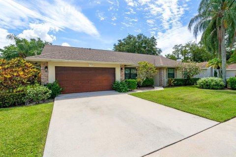 House in Wellington, Florida 4 bedrooms, 169.92 sq.m. № 2269901