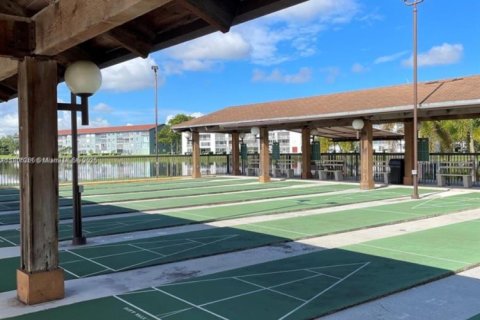 Купить кондоминиум в Пемброк-Пайнс, Флорида 2 спальни, 126.72м2, № 2012338 - фото 20