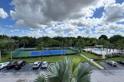 Купить кондоминиум в Пемброк-Пайнс, Флорида 2 спальни, 126.72м2, № 2012338 - фото 22