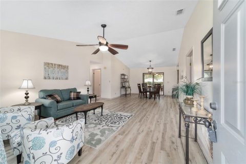 Casa en venta en Ocala, Florida, 3 dormitorios, 158.49 m2 № 2124226 - foto 5