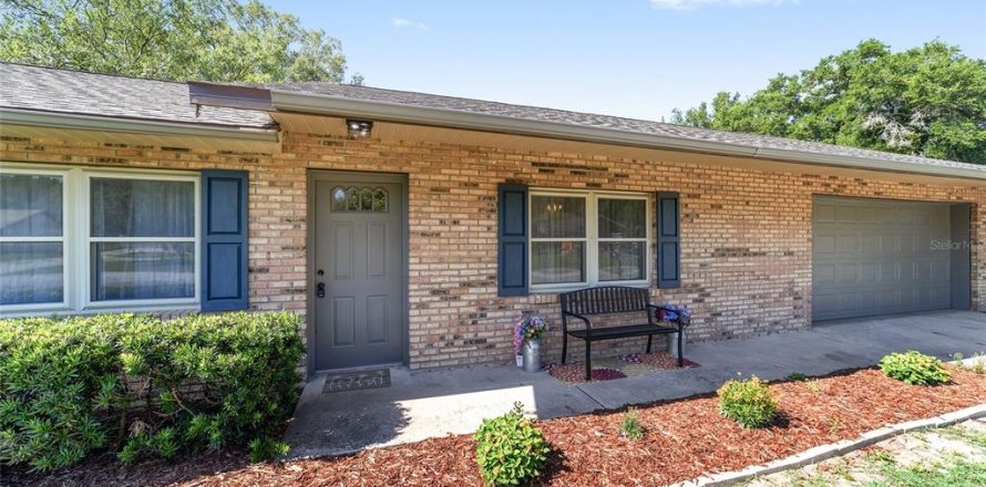 Casa en Ocala, Florida 3 dormitorios, 158.49 m2 № 2124226