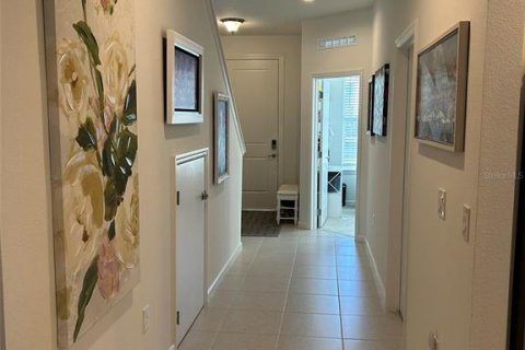 Townhouse in Winter Garden, Florida 4 bedrooms, 204.11 sq.m. № 2353400 - photo 13