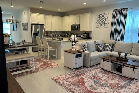 Townhouse in Winter Garden, Florida 4 bedrooms, 204.11 sq.m. № 2353400 - photo 21