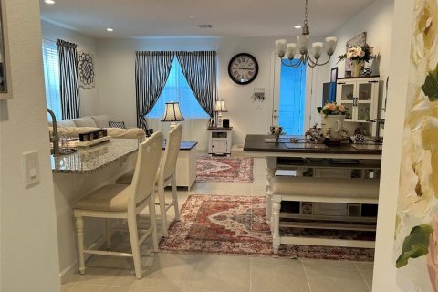 Townhouse in Winter Garden, Florida 4 bedrooms, 204.11 sq.m. № 2353400 - photo 14