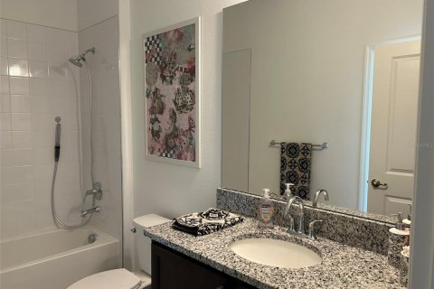 Townhouse in Winter Garden, Florida 4 bedrooms, 204.11 sq.m. № 2353400 - photo 8