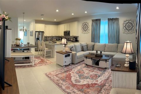Townhouse in Winter Garden, Florida 4 bedrooms, 204.11 sq.m. № 2353400 - photo 22