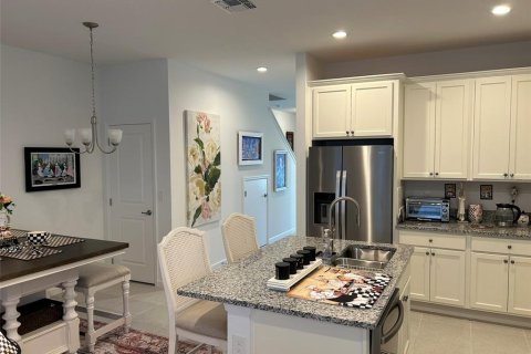 Townhouse in Winter Garden, Florida 4 bedrooms, 204.11 sq.m. № 2353400 - photo 18