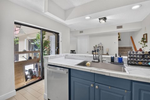Купить таунхаус в Бока-Ратон, Флорида 4 комнаты, 120.96м2, № 2085706 - фото 4