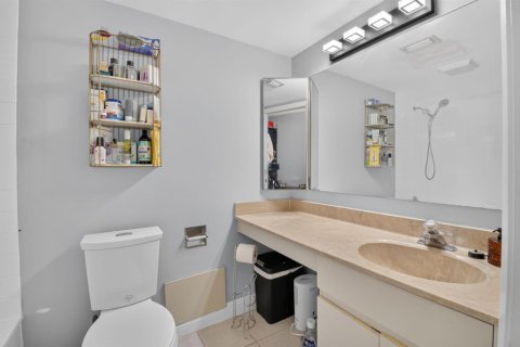 Купить таунхаус в Бока-Ратон, Флорида 4 комнаты, 120.96м2, № 2085706 - фото 17