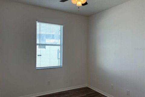 House in Orlando, Florida 4 bedrooms, 188.31 sq.m. № 2147991 - photo 18