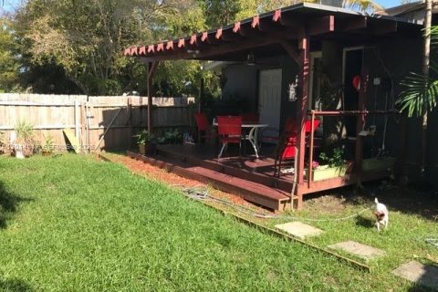 Commercial property in Miami, Florida 174.75 sq.m. № 2076045 - photo 6
