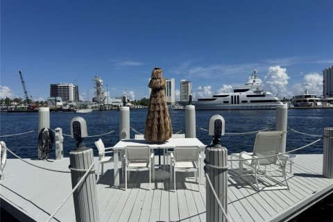 Casa en venta en Fort Lauderdale, Florida, 5 dormitorios, 556.95 m2 № 2246571 - foto 8