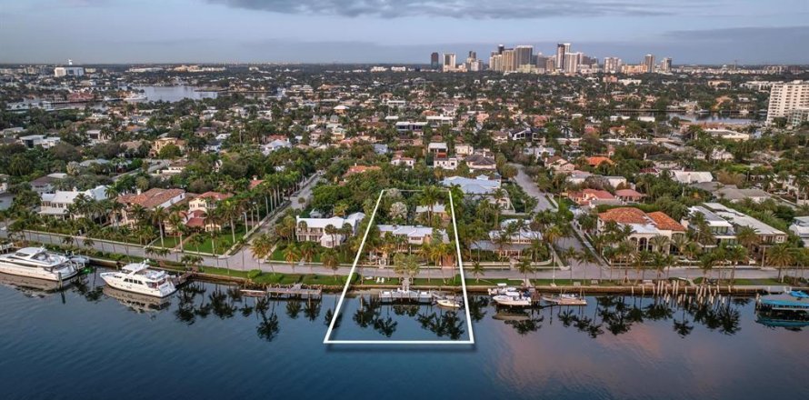 Casa en Fort Lauderdale, Florida 5 dormitorios, 556.95 m2 № 2246571
