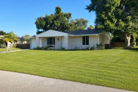Villa ou maison à Port Charlotte, Floride 2 chambres, 125.7 m2 № 2347795