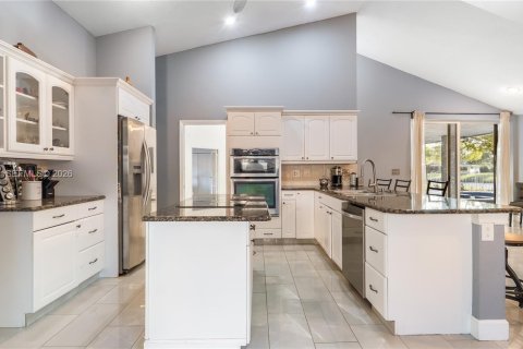 Купить виллу или дом в Корал-Спрингс, Флорида 4 спальни, № 2028965 - фото 29